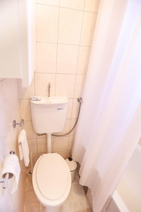 Zita Apartman *